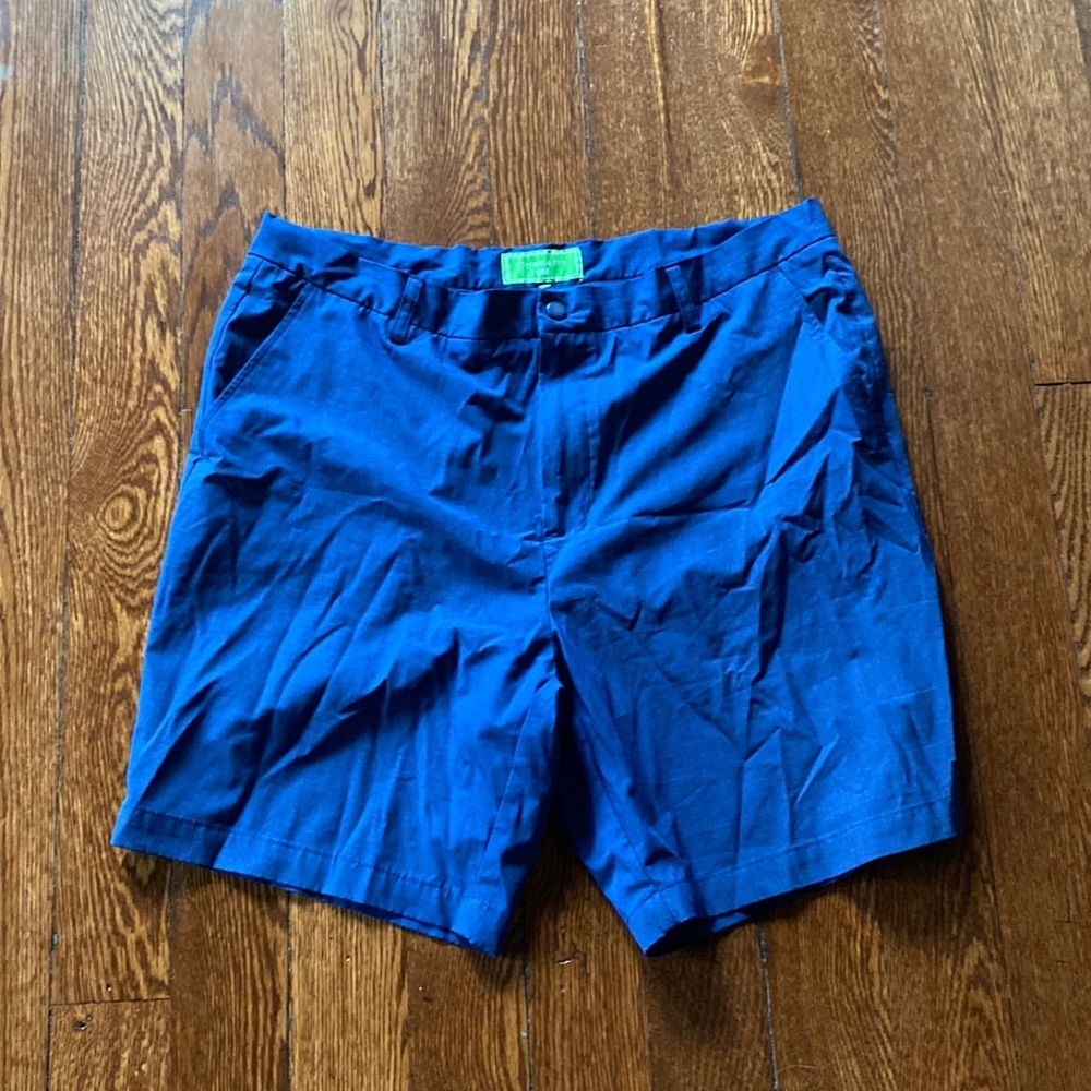 Crown & Ivy Blue Golf Shorts SIZE 38 Flat Front Performance Casual